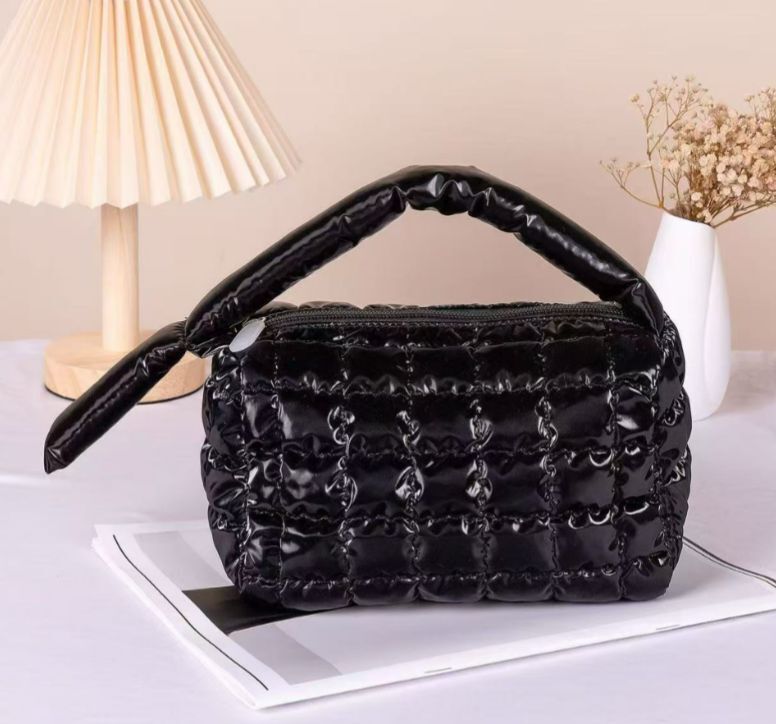 【直播】JUNHE LL011302 化妝包 (單個加送小掛件)