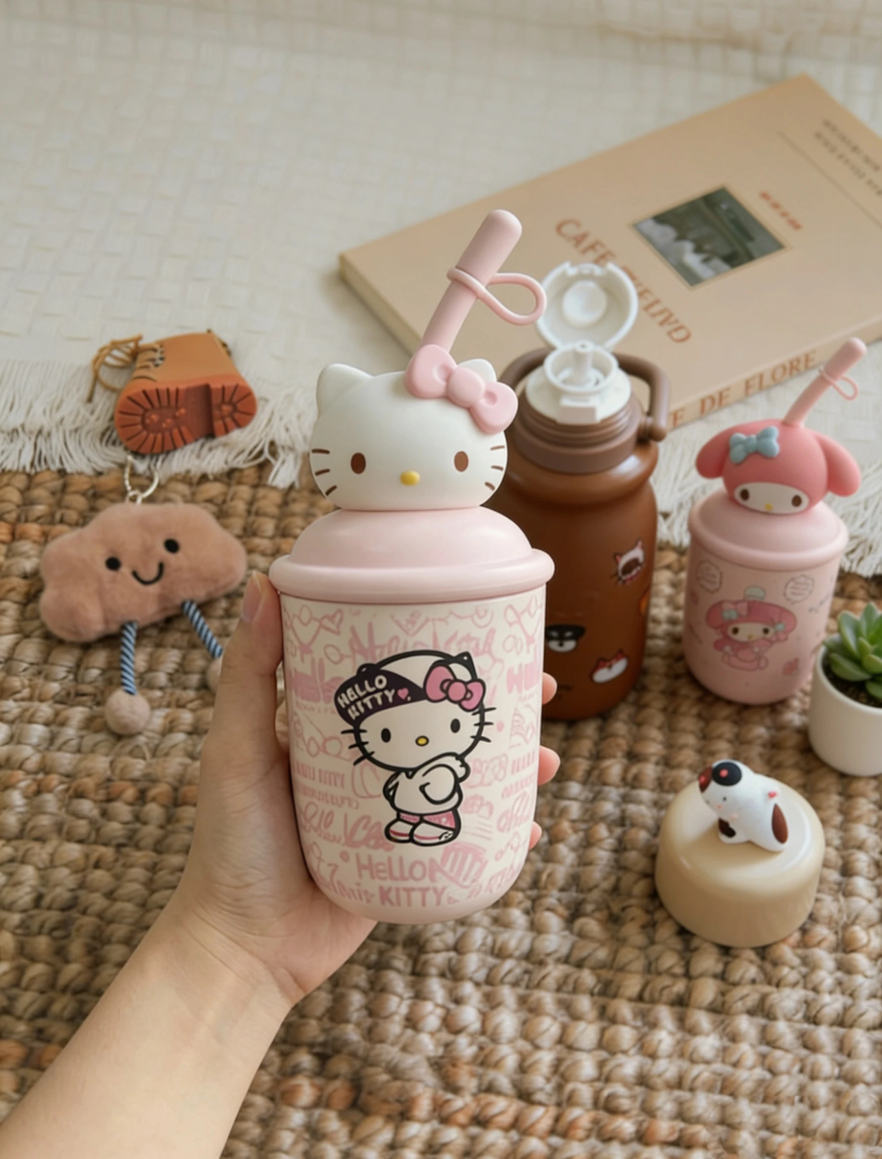 代購-Sanrio三麗鷗 xHello Kitty凱蒂貓 聯名款 保溫保冷杯 吸管水杯 380mL