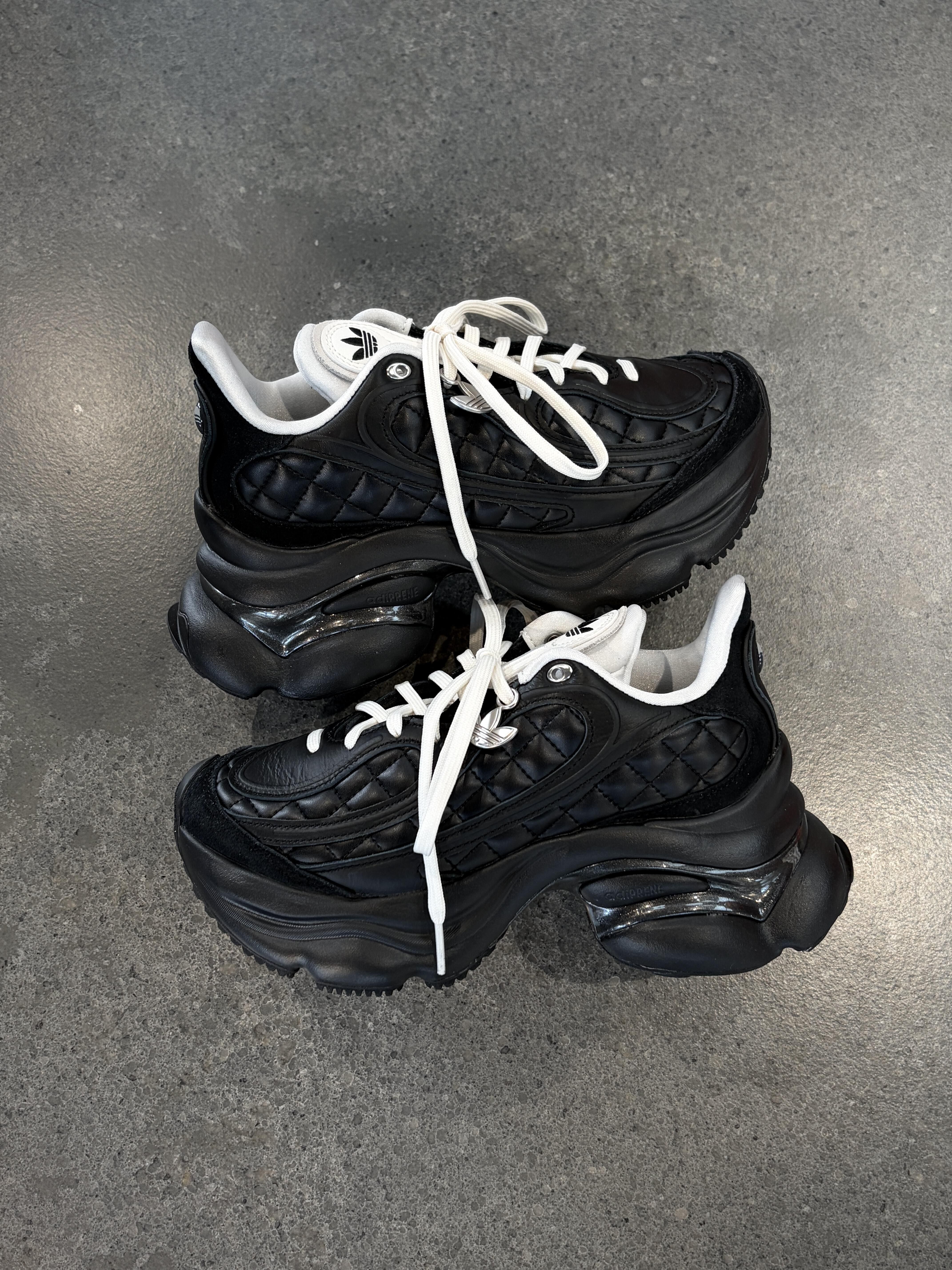 Adidas Originals Ozvenuz 黑武士 黑色 奶油白 小香風 皮革 厚底 老爹鞋 浮蝶鞋 KJ3972/預購