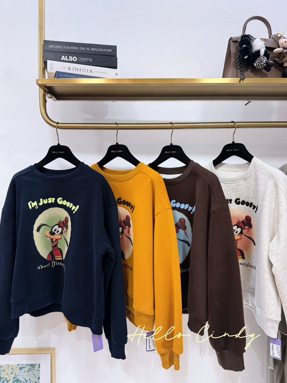 B01035 可可愛高飛狗質感短絨毛棉質大學T