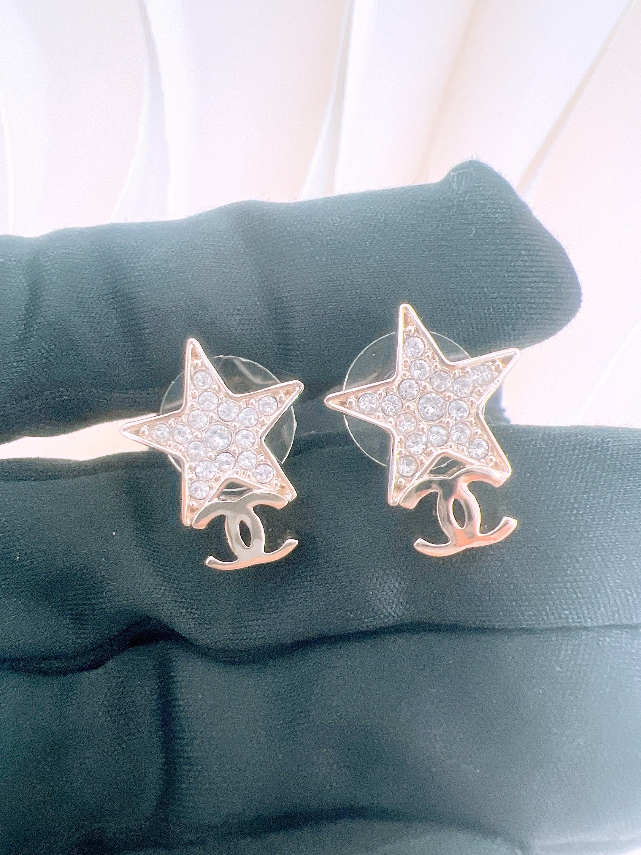 Chanel 23b crystal star earrings light gold