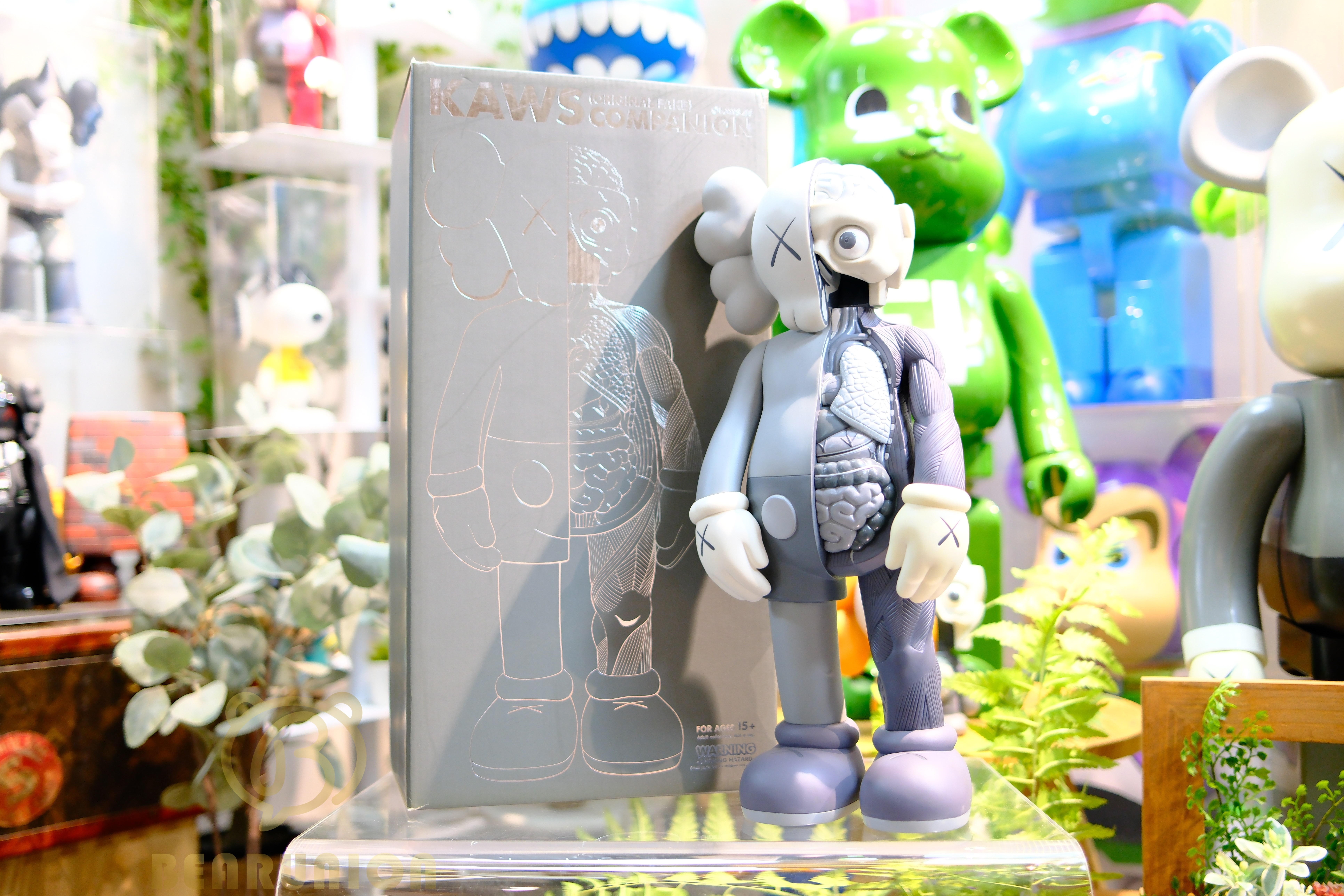 🥇現貨🥇KAWS Five Years Later 5YL Dissected Companion Grey