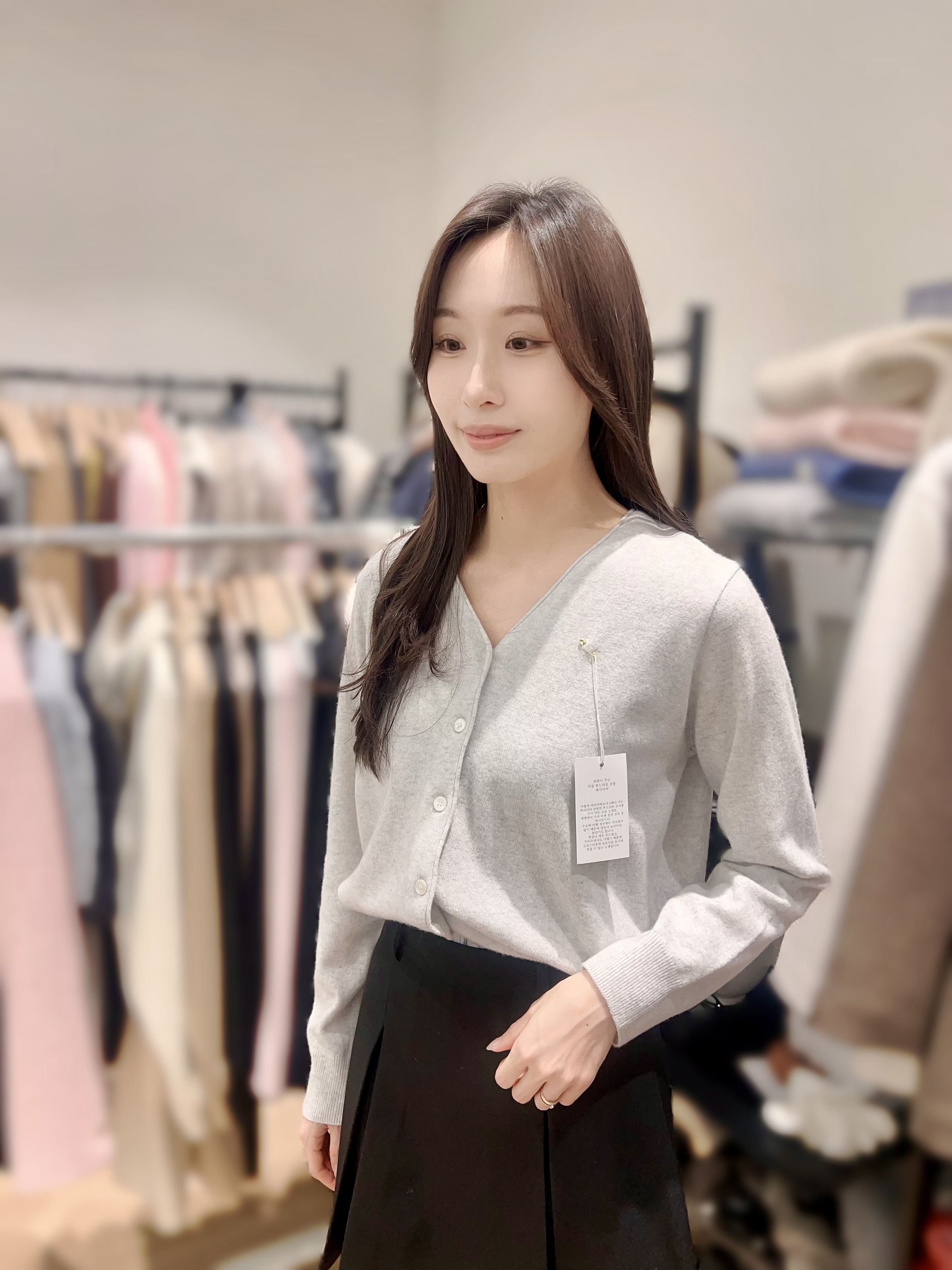 MG16  羊毛60%   CASHMERE 10 % 胸 44-56   長22  $499 (一口價)