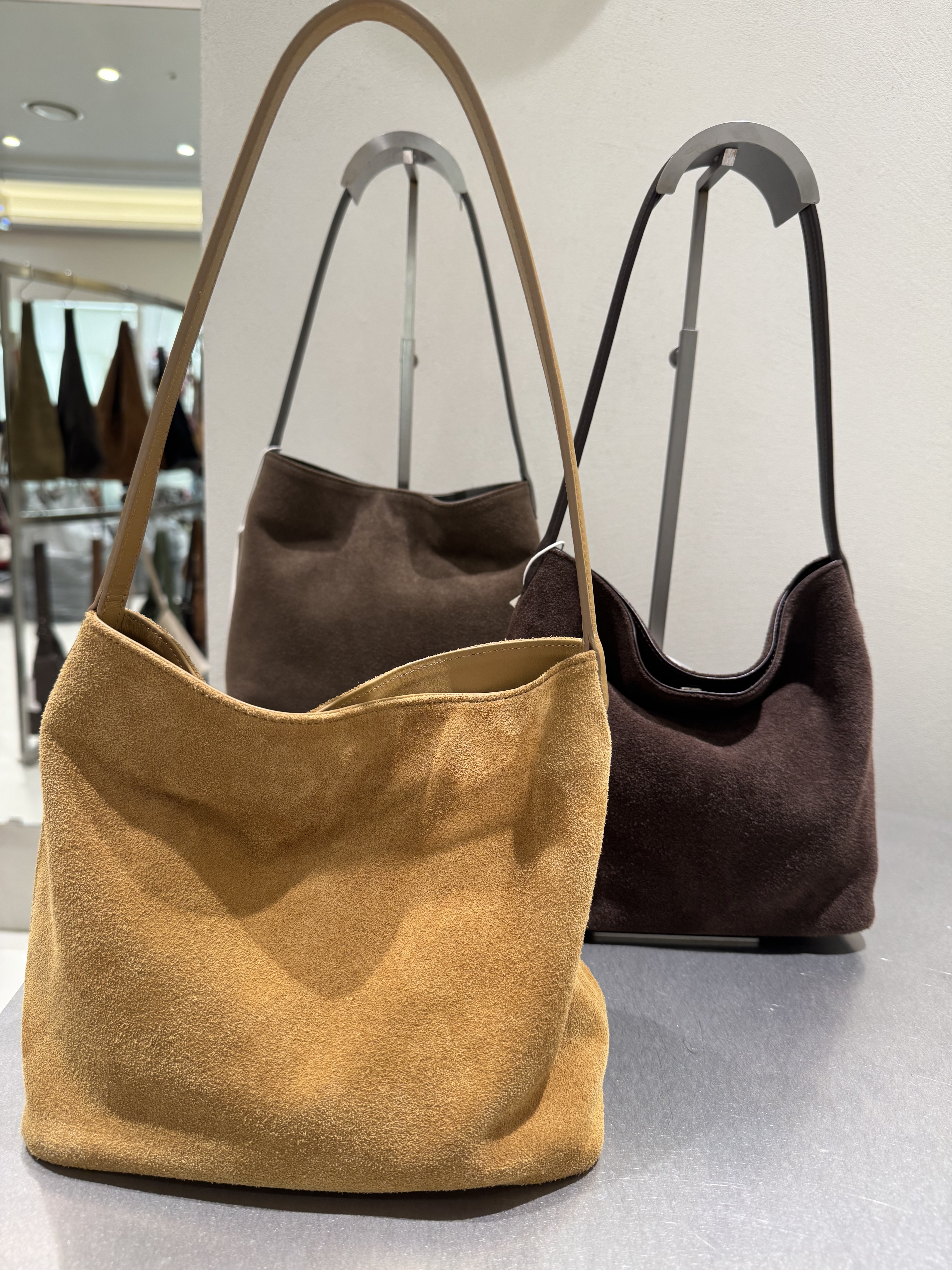 A1DE16 牛皮幼帶方型小包*3色