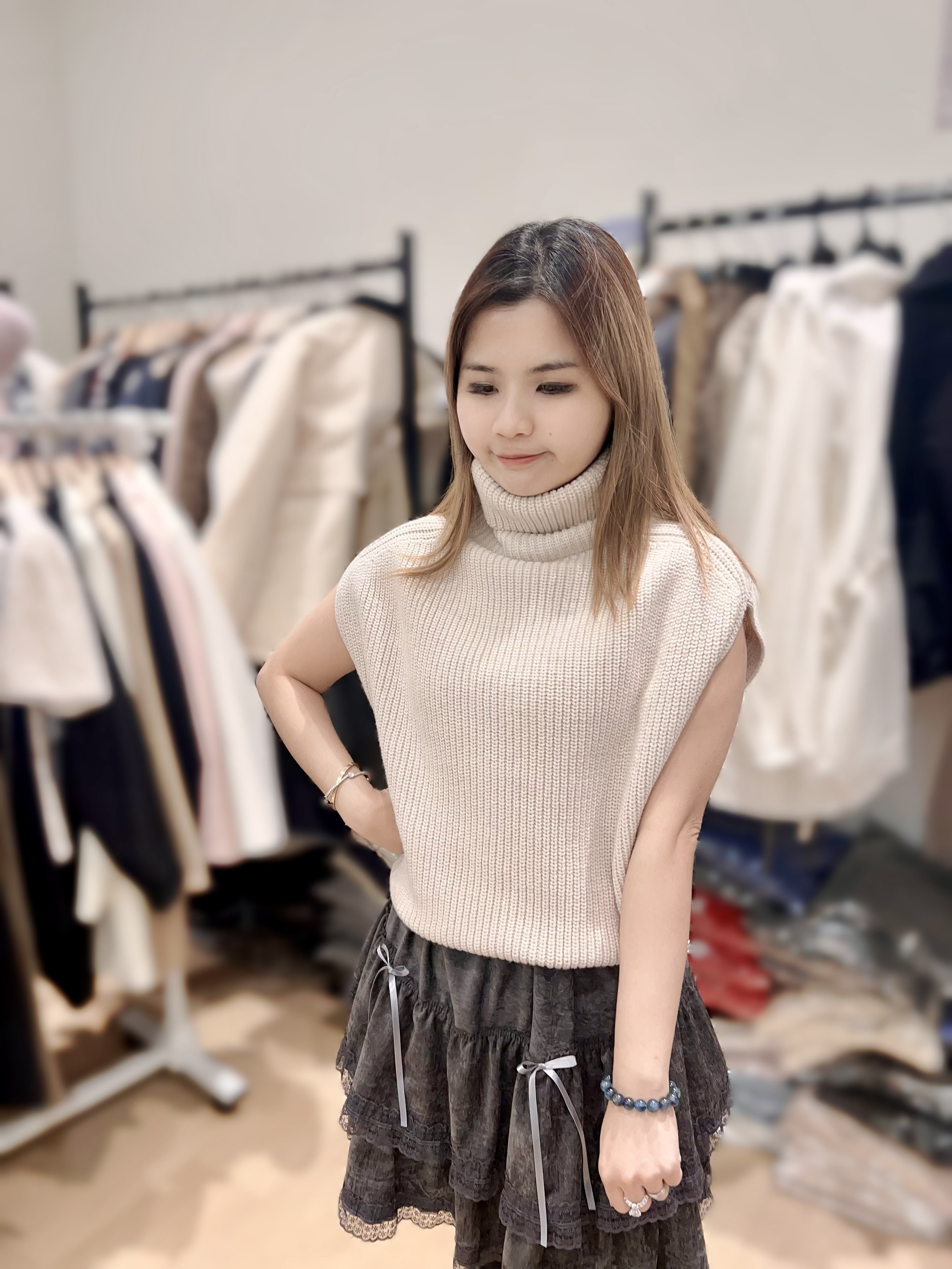 MG26   羊毛50% 胸43 -60   長19   $399 (一口價)