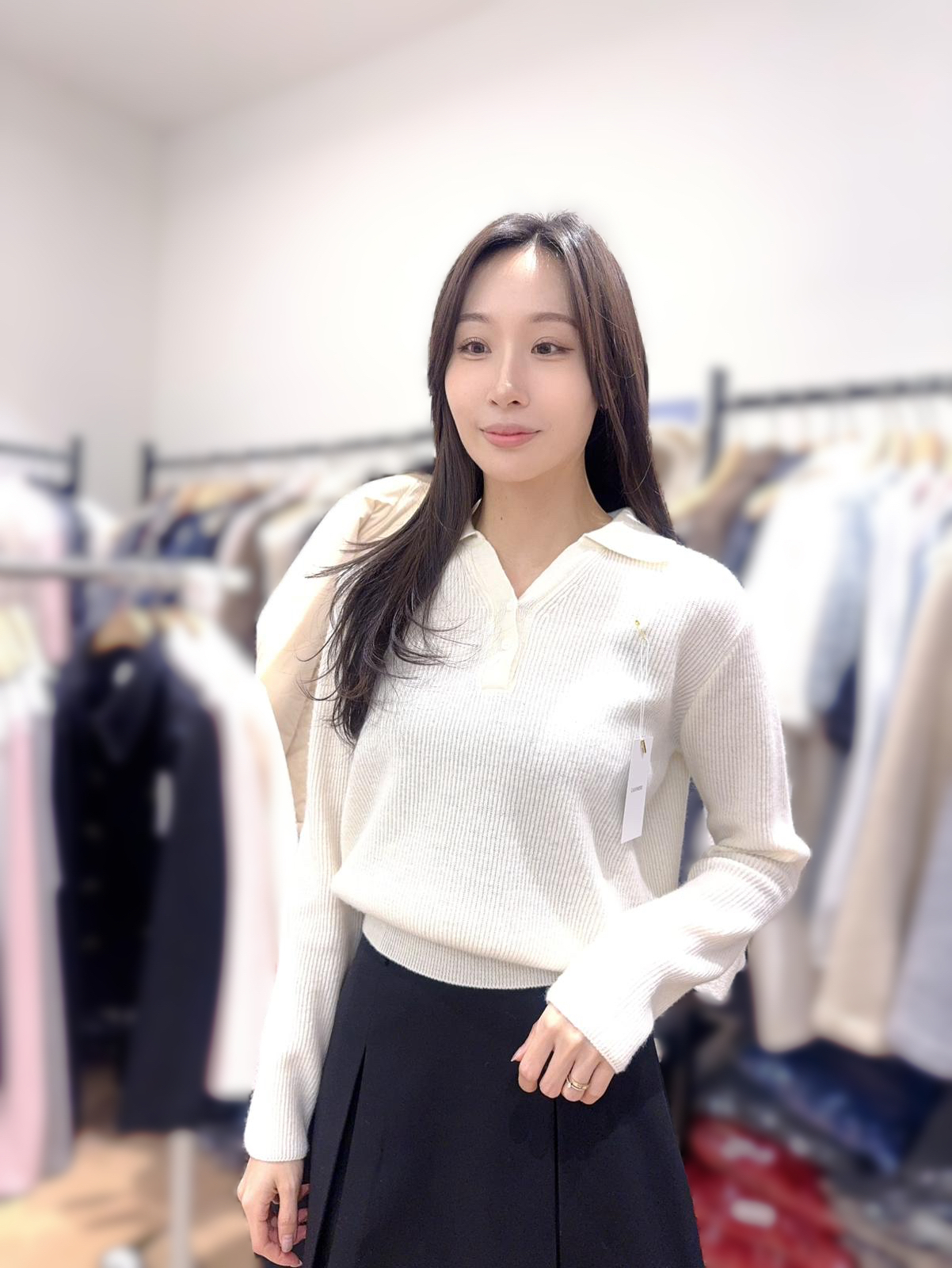 MG08  羊毛55 %  CASHMERE 5%  胸44 -58   長21  $499 (一口價)