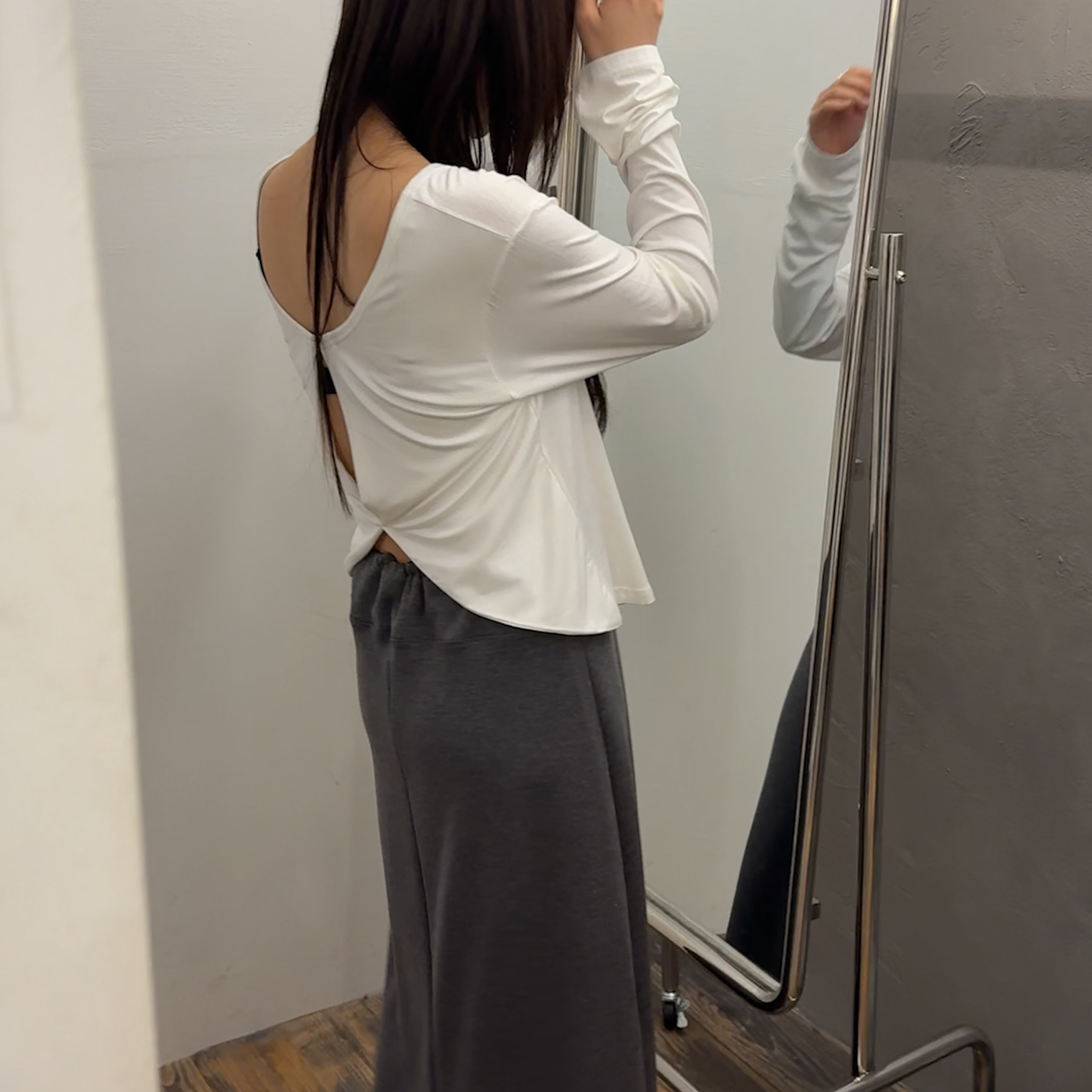 JL02 布料Q彈超舒服背小辣上衣(灰/白)