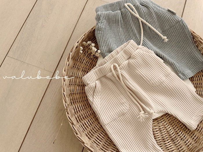 正韓春valu_bebe 兩色大直抗條PP褲