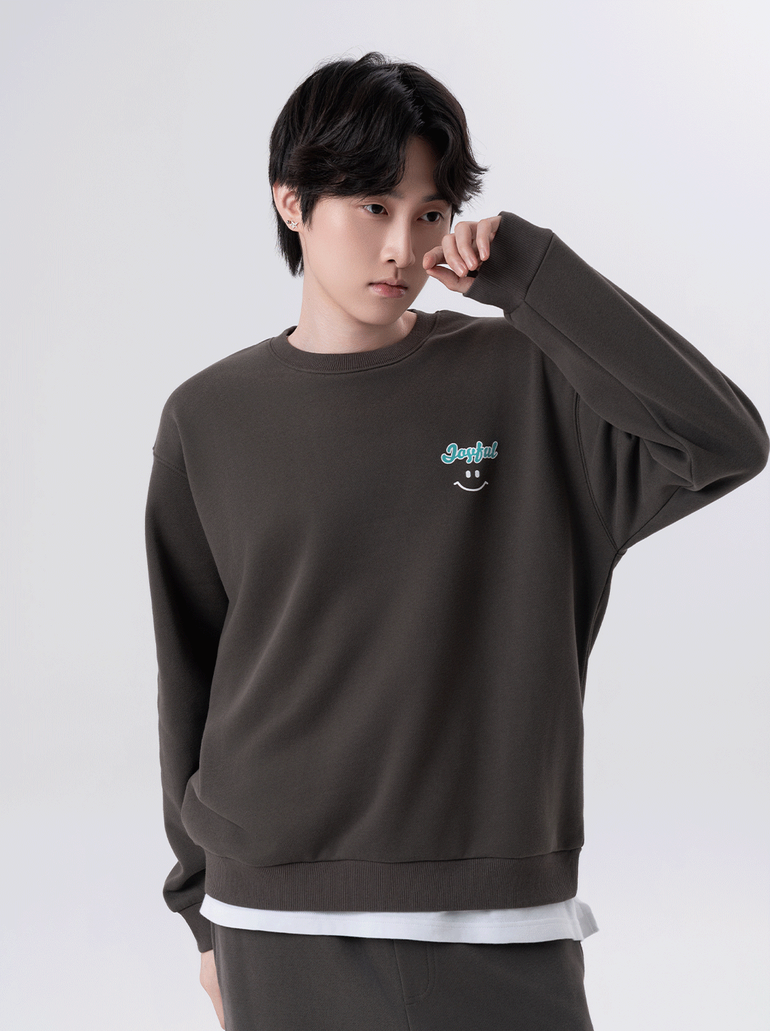 【任2件999】快樂微笑繡花大學TEE