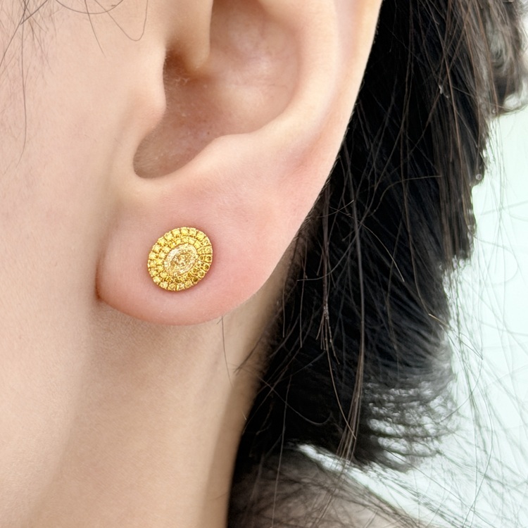 橢圓形黃鑽鑽石耳環