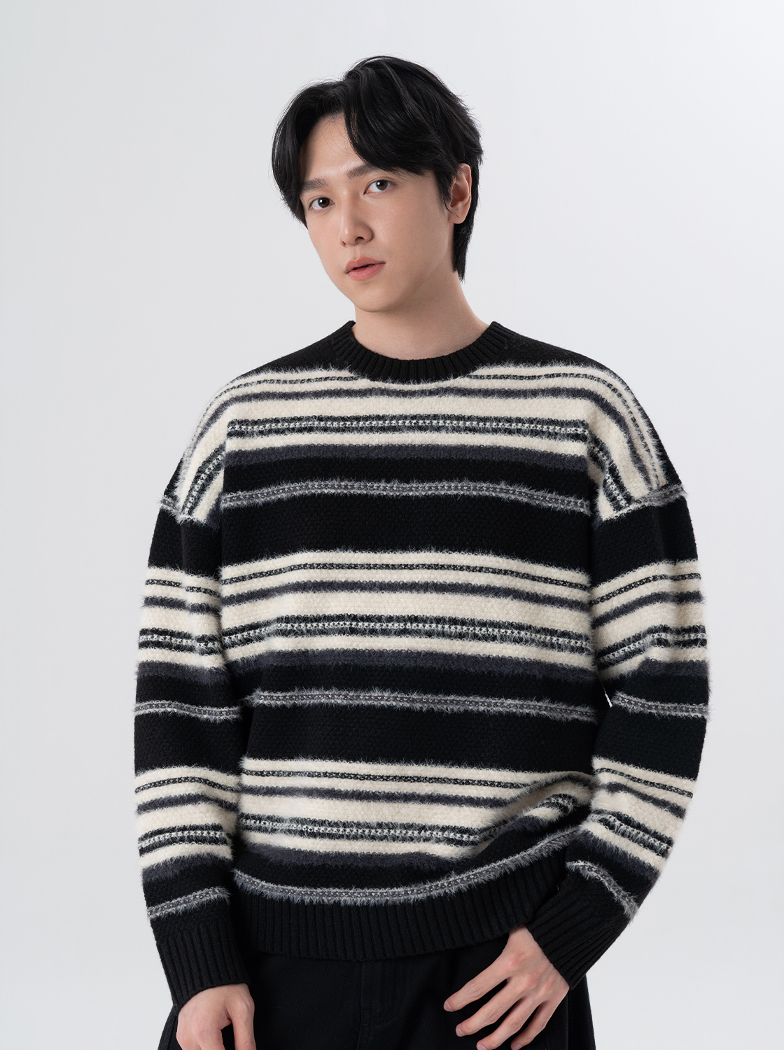 肌理感緹花毛衣