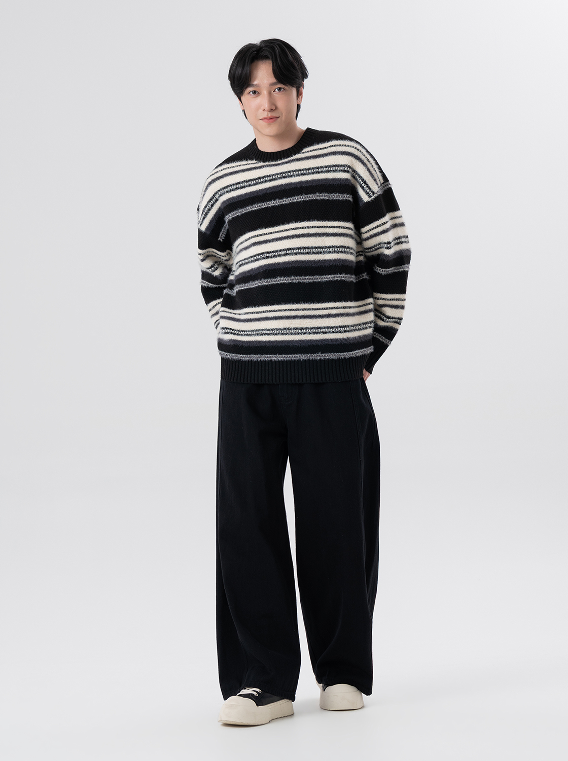 肌理感緹花毛衣