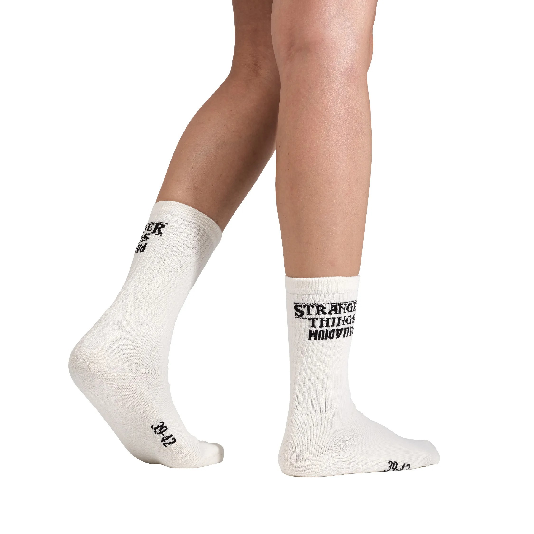 PALLADIUM X STRANGER THINGS SOCKS 白色 怪奇物語 聯名 印花 襪子 中筒襪 長襪【SX7415-156】