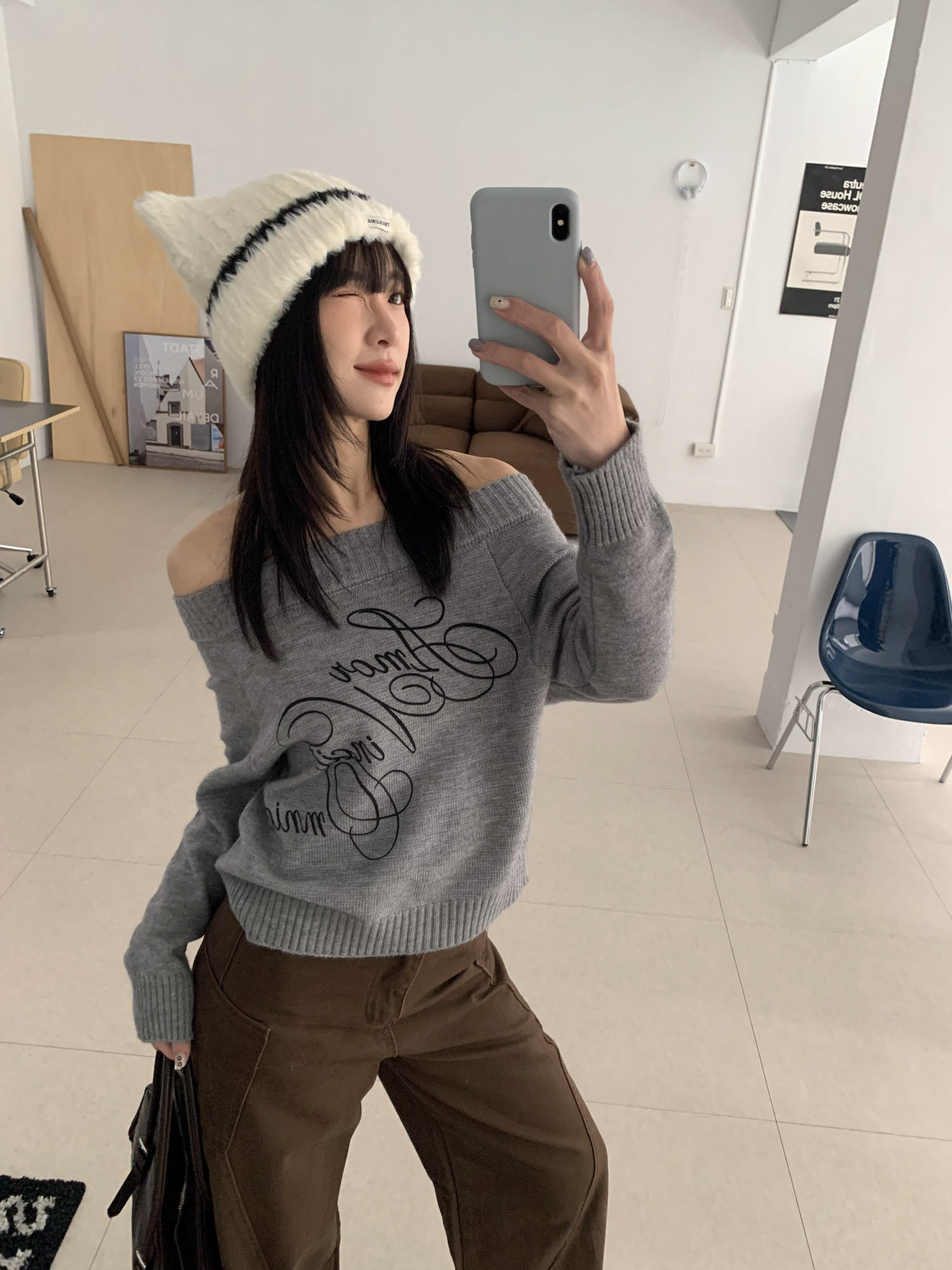 ISA_韓女最愛 質感字母2ways領針織上衣_61006