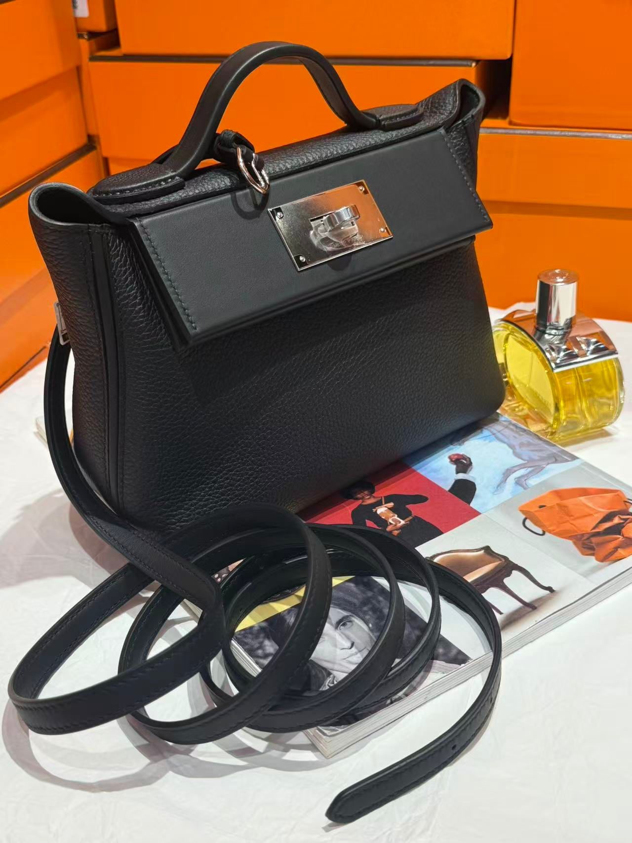 2424 mini 89 noir ck togo K