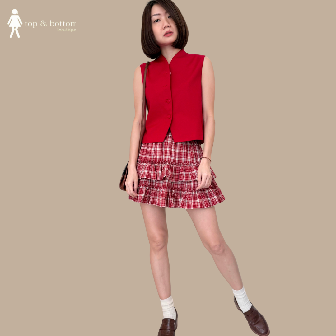 EMBROIDERED TEE & SHORT CHECKED SKIRT SET SUIT WITH HAIR TIE