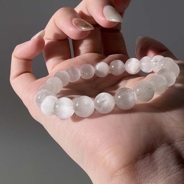 果石白兔毛水晶