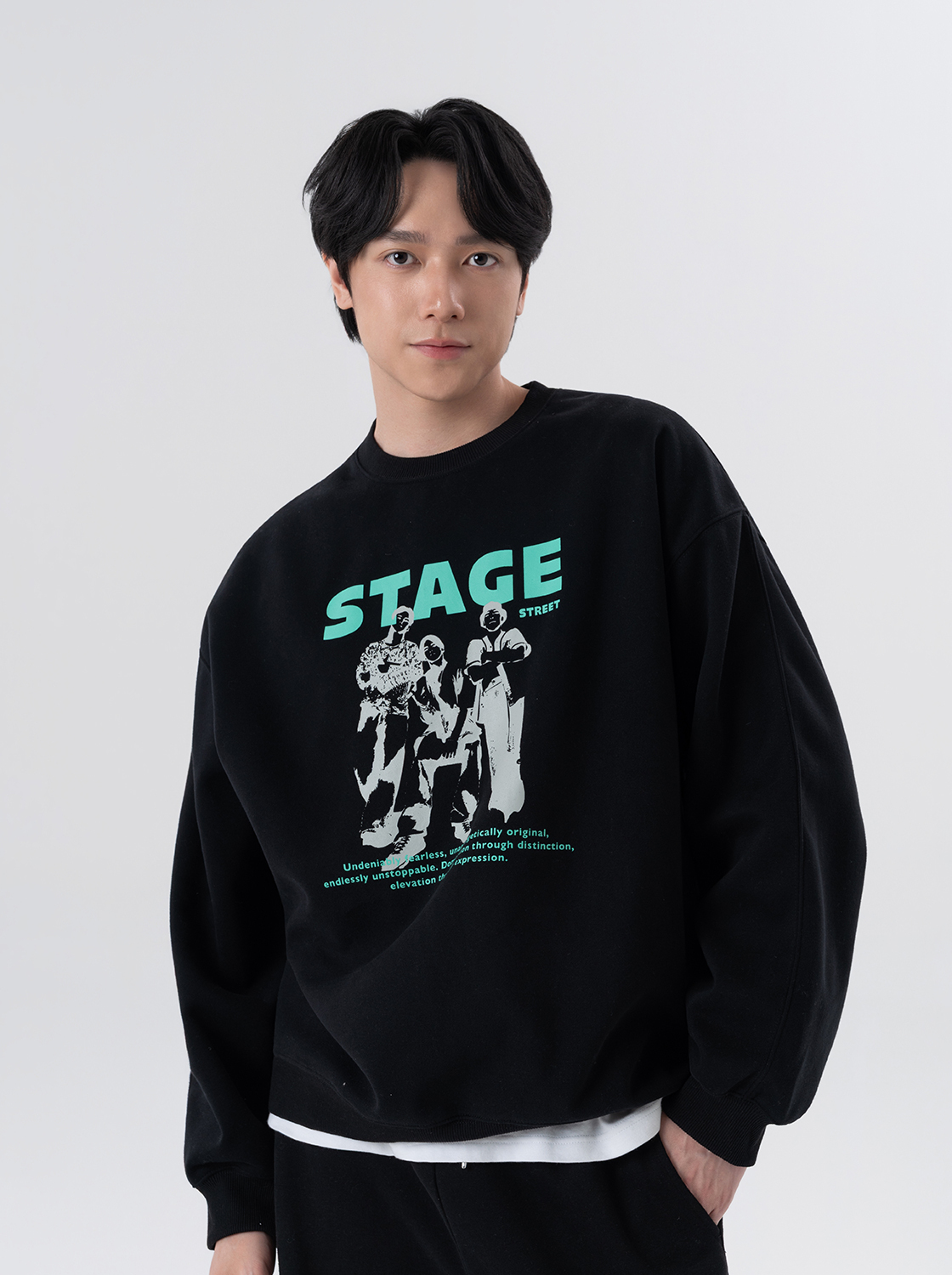 【第二件5折】潮流人物剪影印花大學TEE