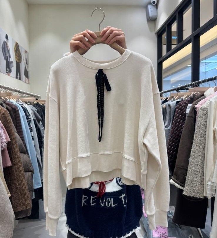 ME06 只有白  胸48   長18.5   $499 (一口價)