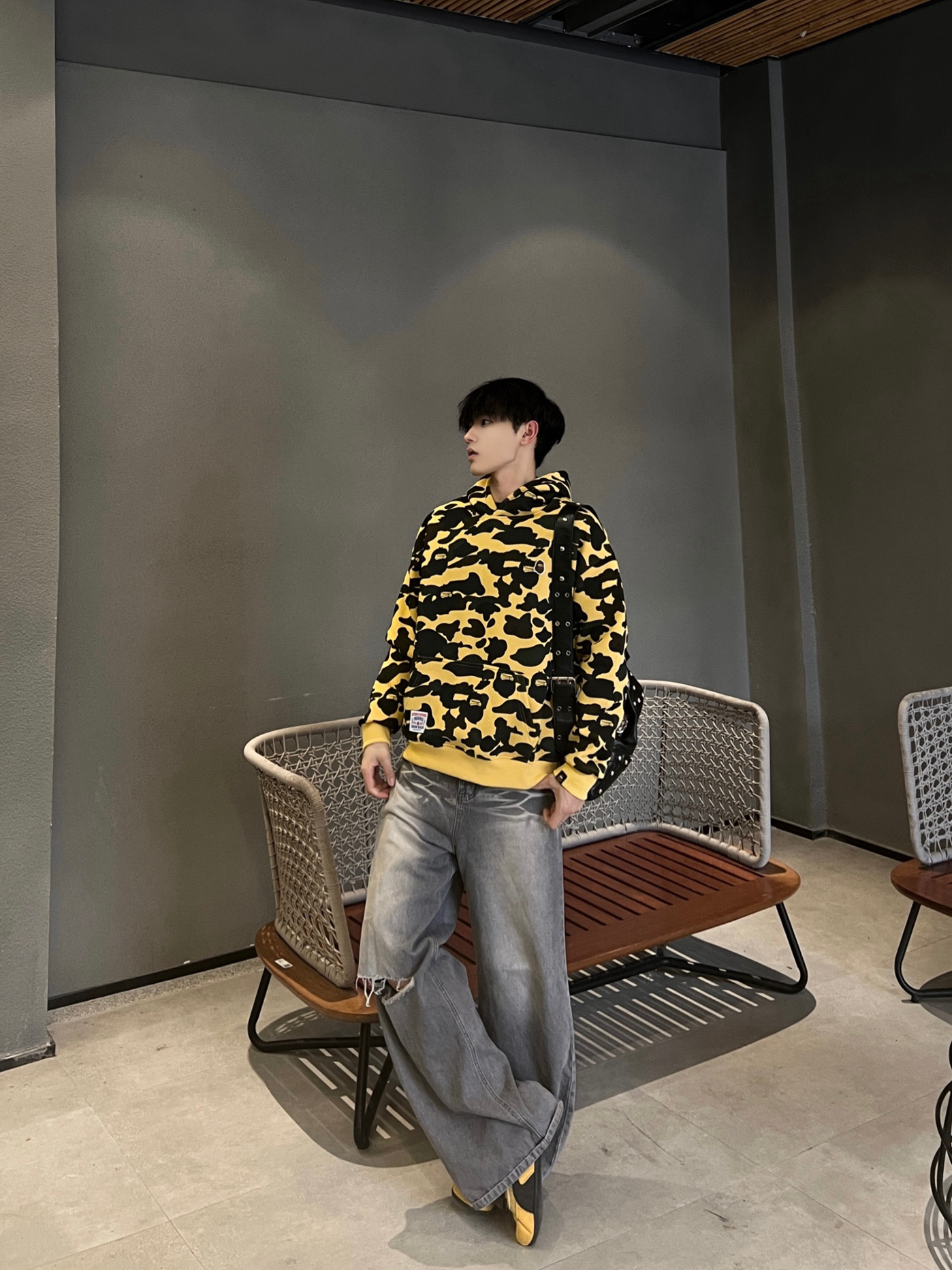 代購-香港IT潮牌 Fingercroxx FGXX 猿人 美式復古 logo 迷彩連帽 落肩帽T  男女同款