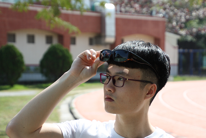 3620X MOLA摩拉偏光太陽套鏡 模特配戴圖