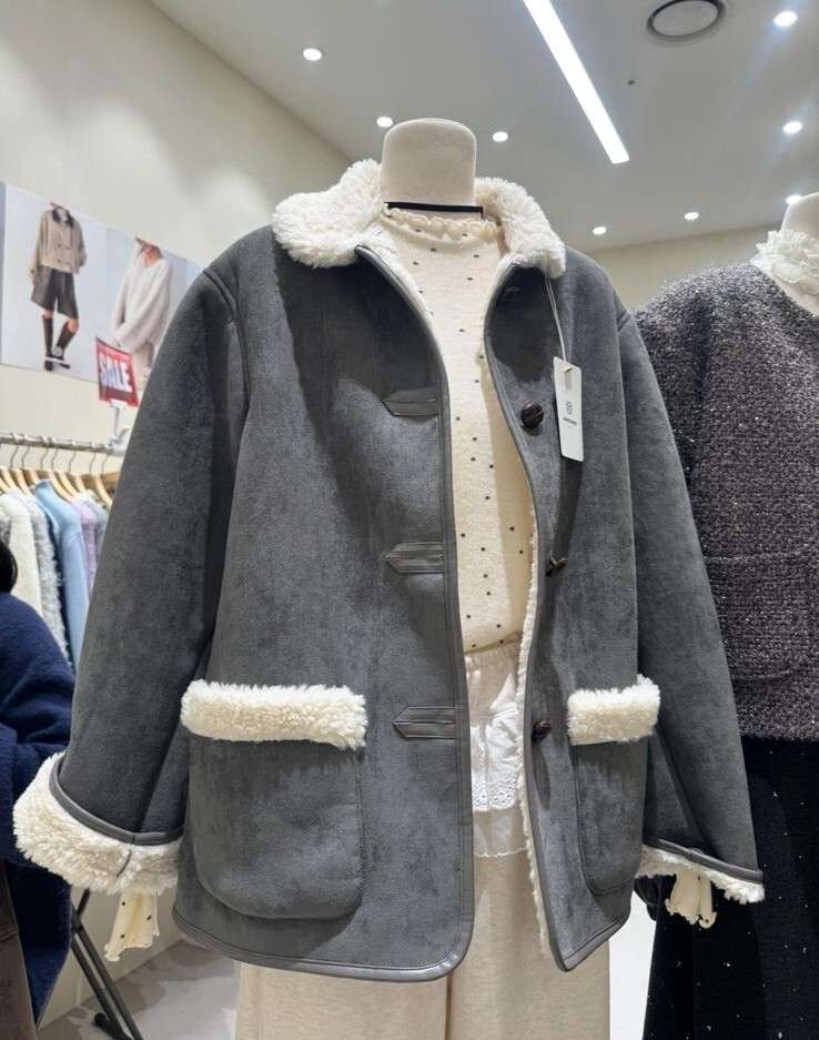 ME46  胸 48長 $26.5     $999 (一口價)