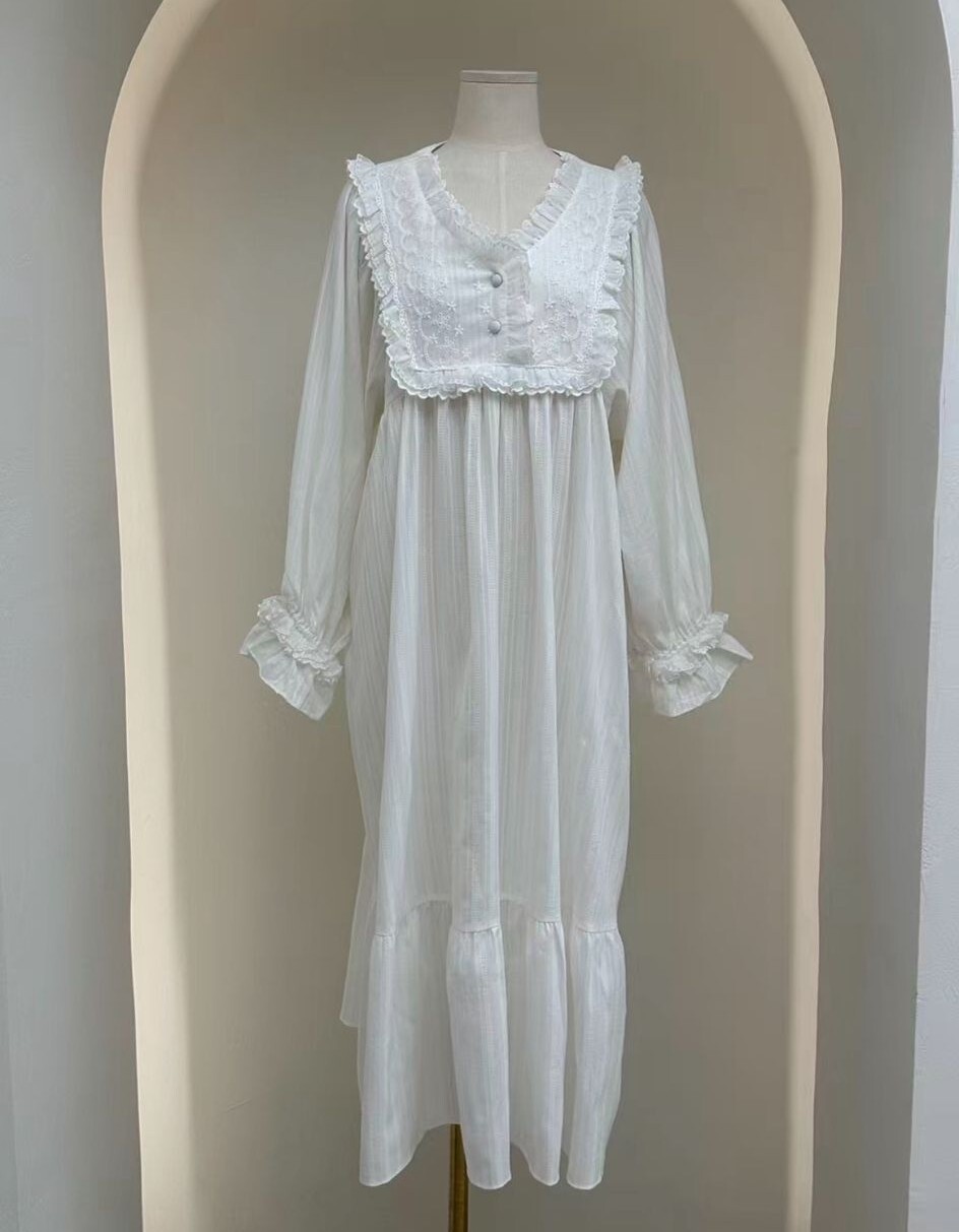 LZ05 胸 42長  45 $699 (一口價)