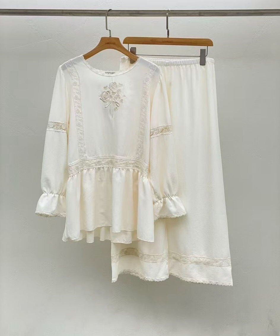 LZ06 胸 40長 27.5。腰26-43 長 36 hip47. 699 (一口價)