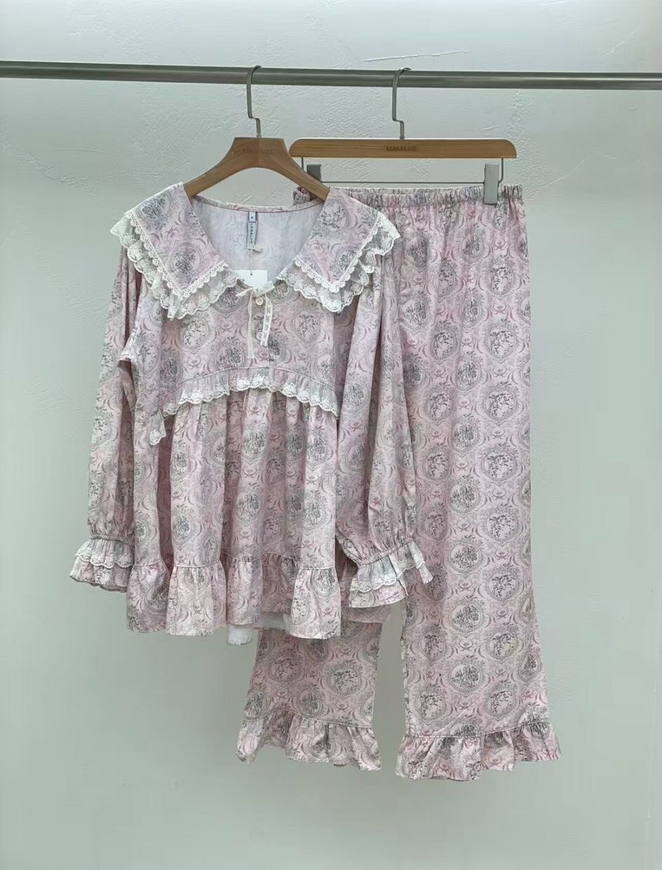 LZ17 胸 42 長 25.5 腰 26-44 長 36 hip 45$799 (一口價)