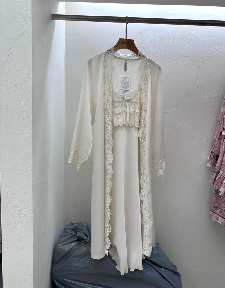 LZ19 胸 背34-42 長 42.5  外長37.5 $ 899(一口價)