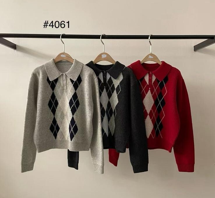 DA05  胸42-46 長22 $599 (一口價) 羊毛100%