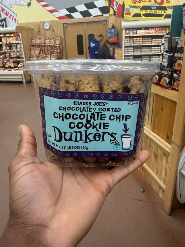 [U] CW TRADER JOE'S CHOCOLATEY COATED CHOCOLATE CHIP COOKIE DUNKERS NET WT. 24 0Z 1 LB 8 0Z 680G, 00409780 (UCW100)