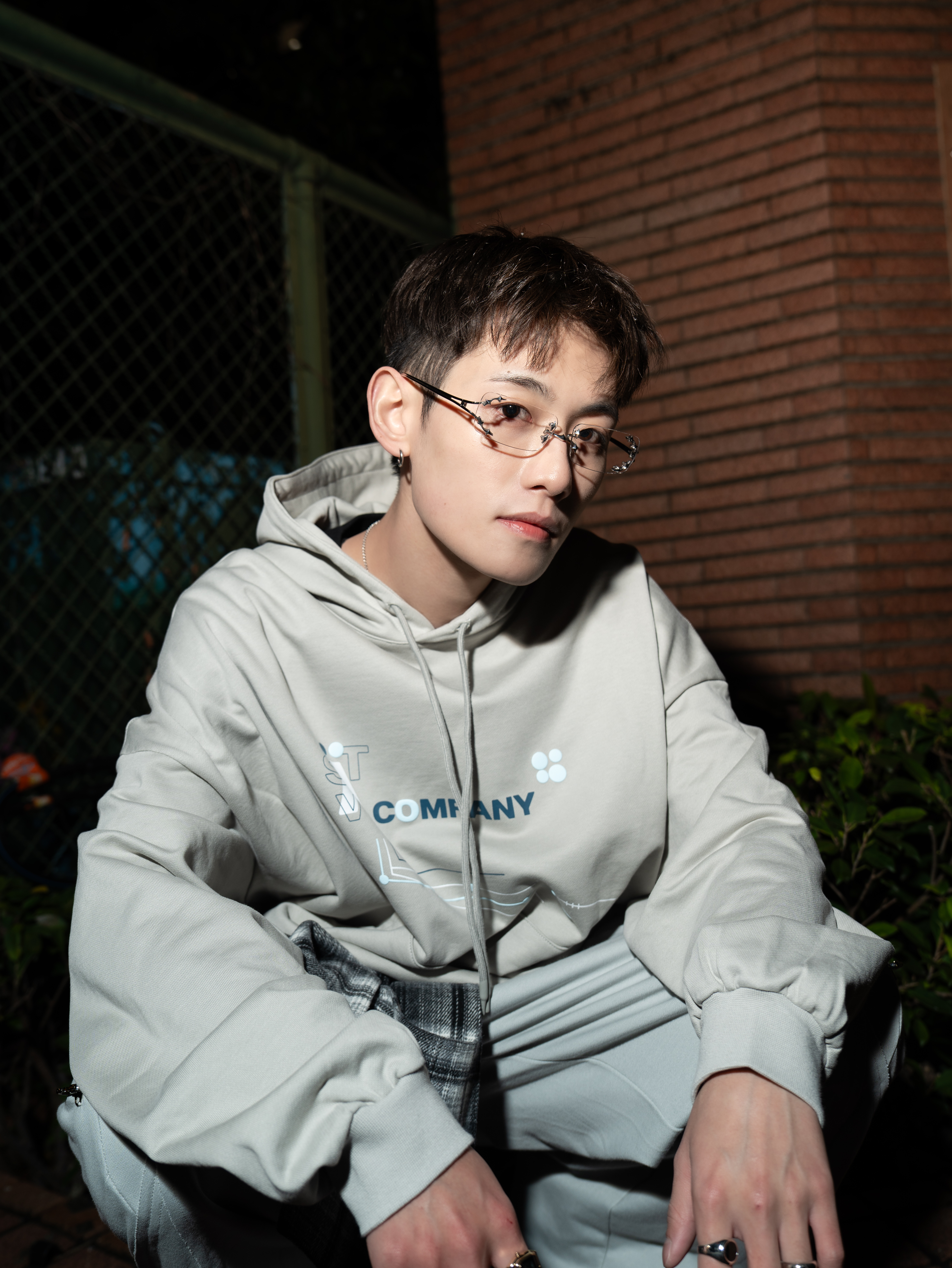 SATIVA AA-01 “Anomaly Company” Hoodie 音軌 長袖 帽Tee 兩色