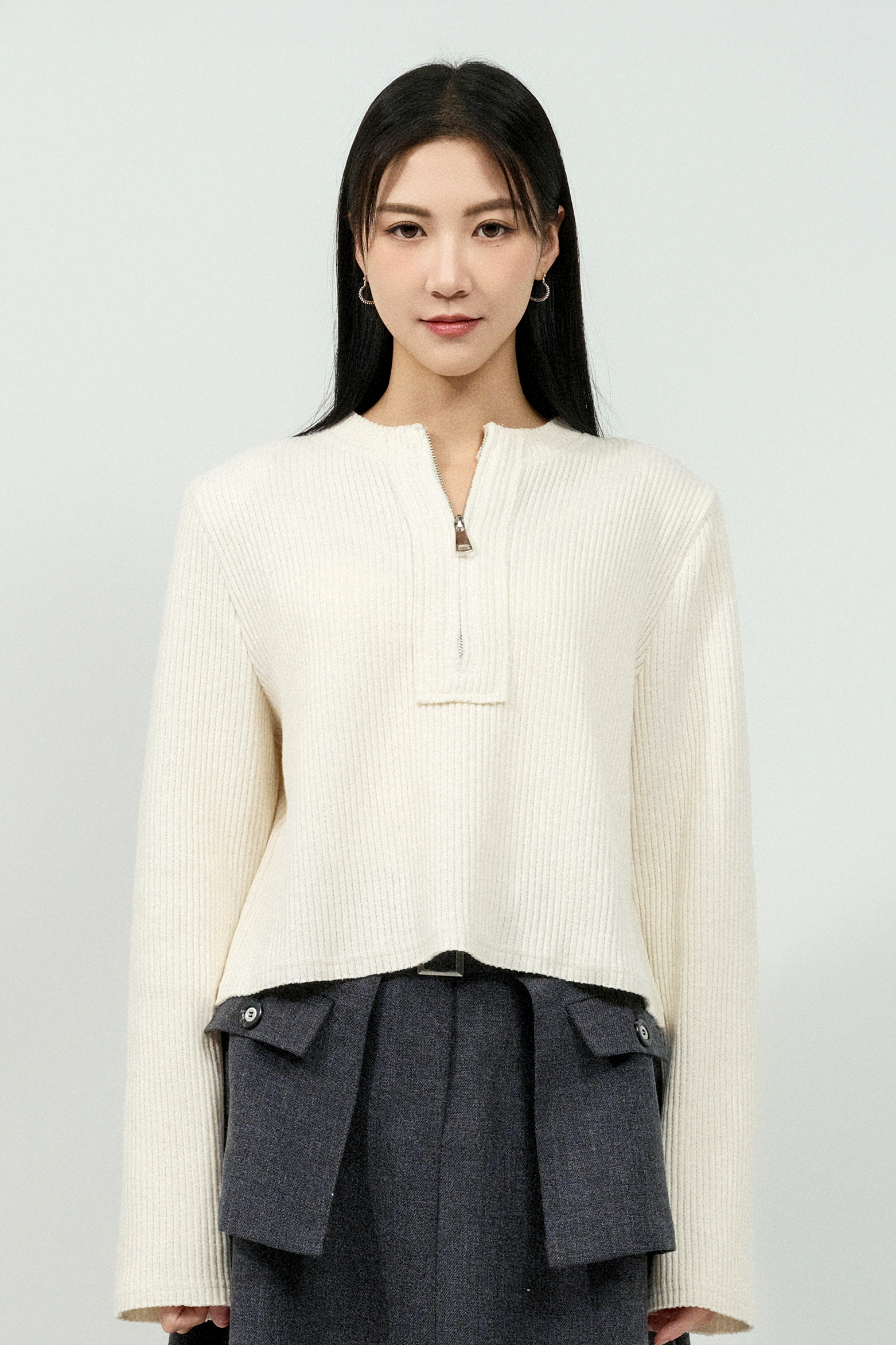 拉鏈領小肩直坑針織上衣（預購產品）