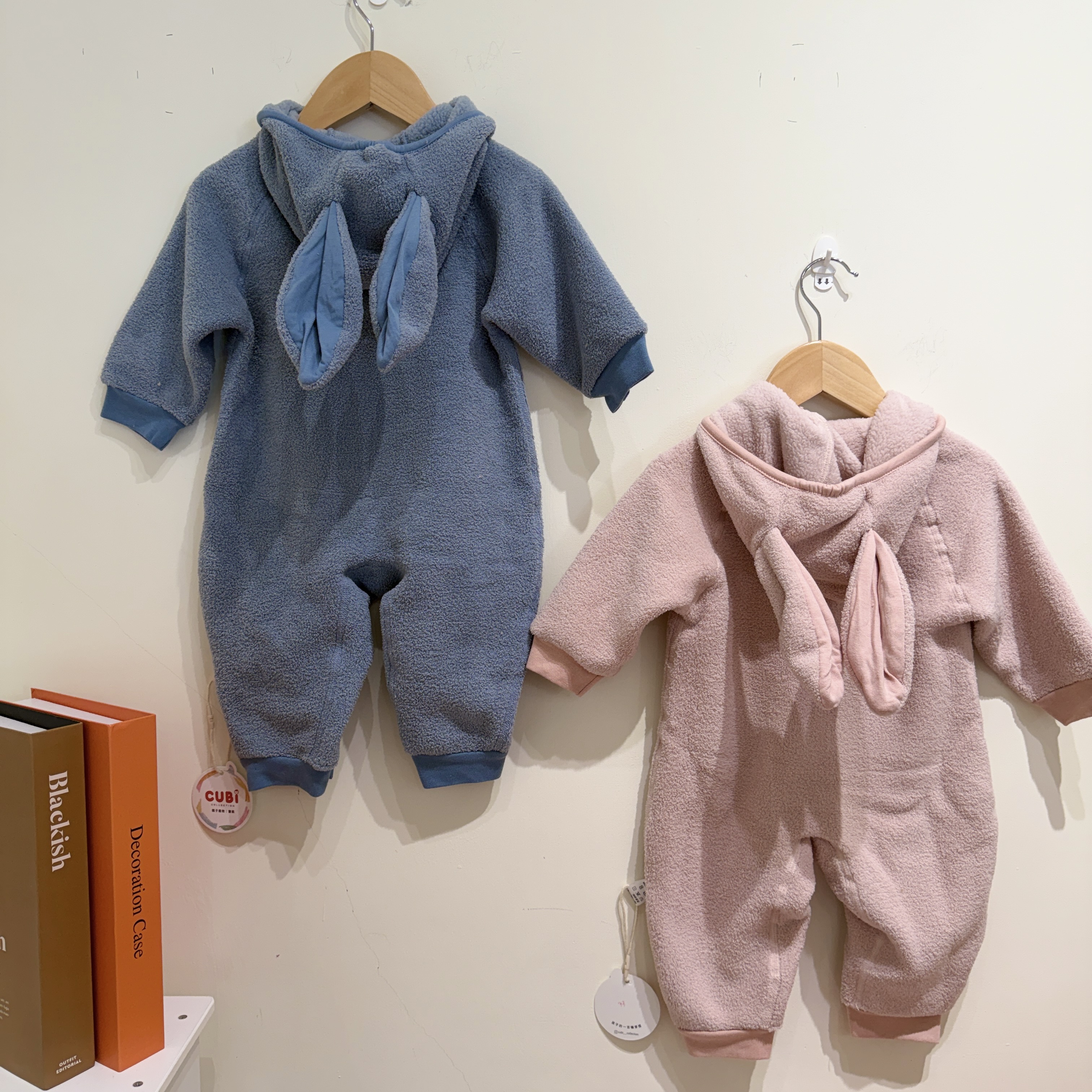 25冬  雪粒絨小兔連身包屁衣 (兩色)