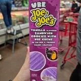 [U] CW TRADER JOE'S UBE JOE-JOE'S VANILLA FLAVORED SANDWICH COOKIES WITH UBE CREME, 00755177 (UCW105)