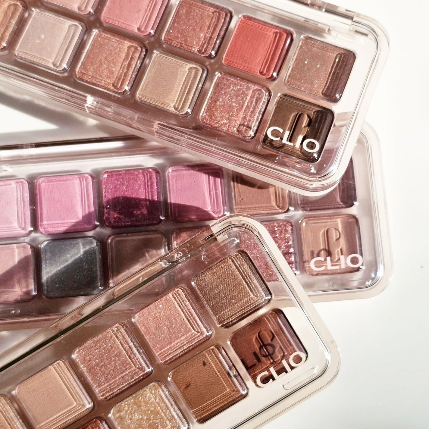 日本1月連線|  CLIO 日本限定12色眼影盤