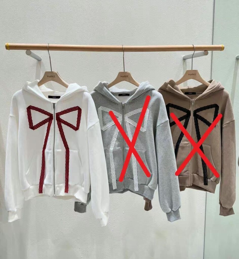 MK02  只有6白  蝴蝶結外套 胸 46長 22.5$499 (一口價)