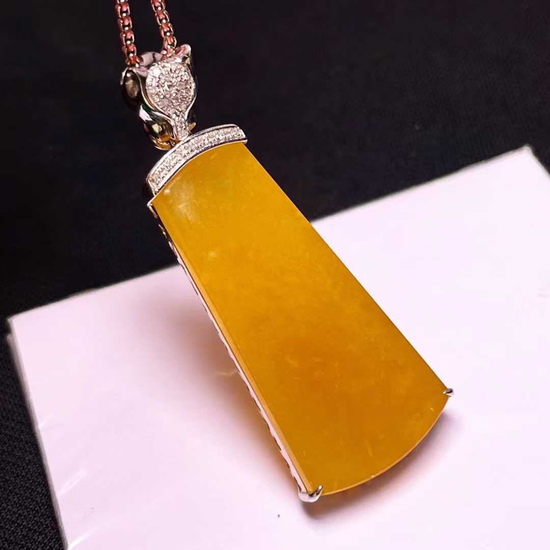 19427 翡翠無事牌吊墜