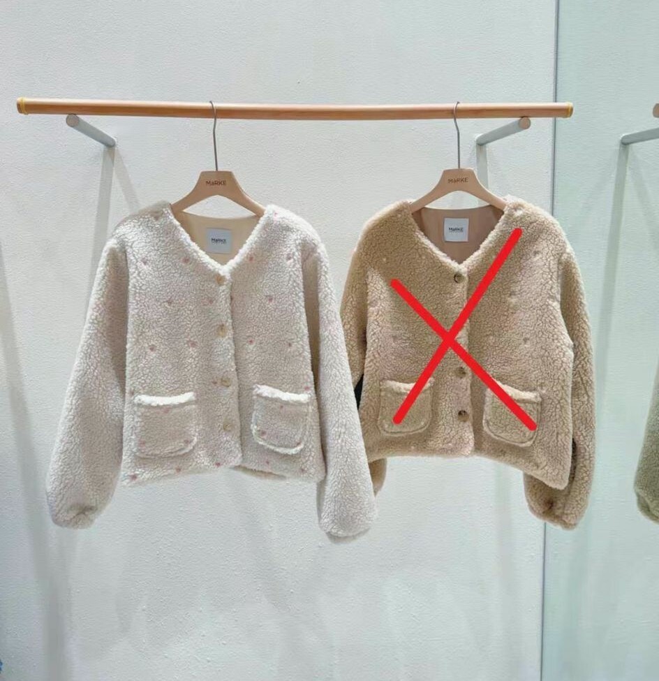 MK08  羊羔毛心心褸 胸 42長 22$699 (一口價)