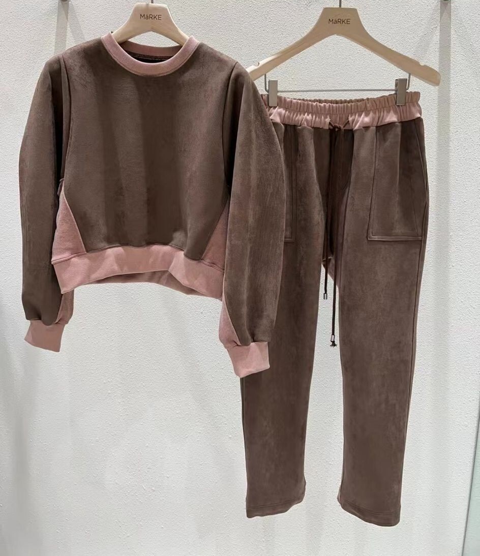 MK19  1 set 胸 40長 18.5 腰 25-38HIP 41長 35.5 $899 (一口價)