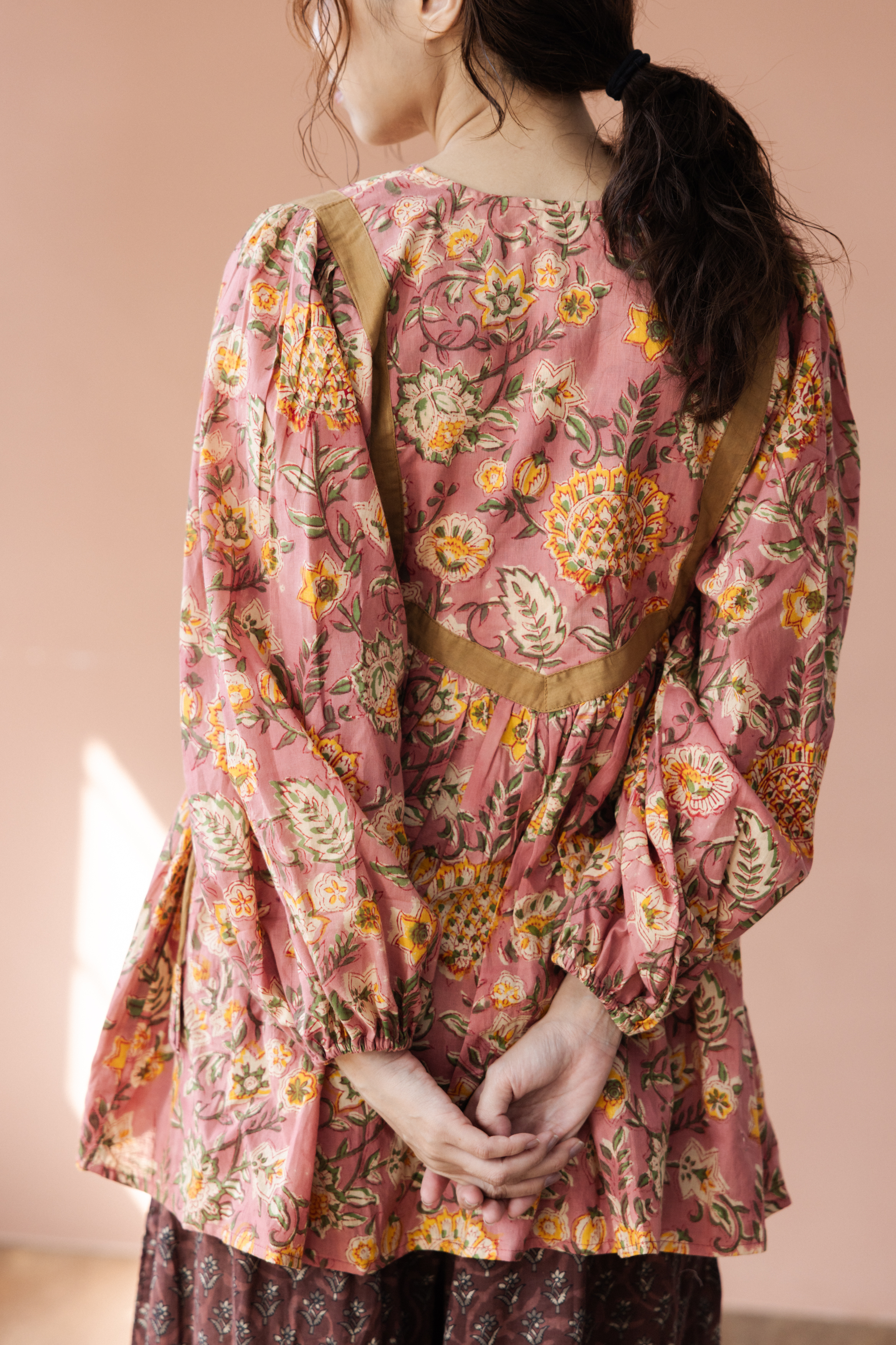 綁帶拼接長袖上衣_復古粉