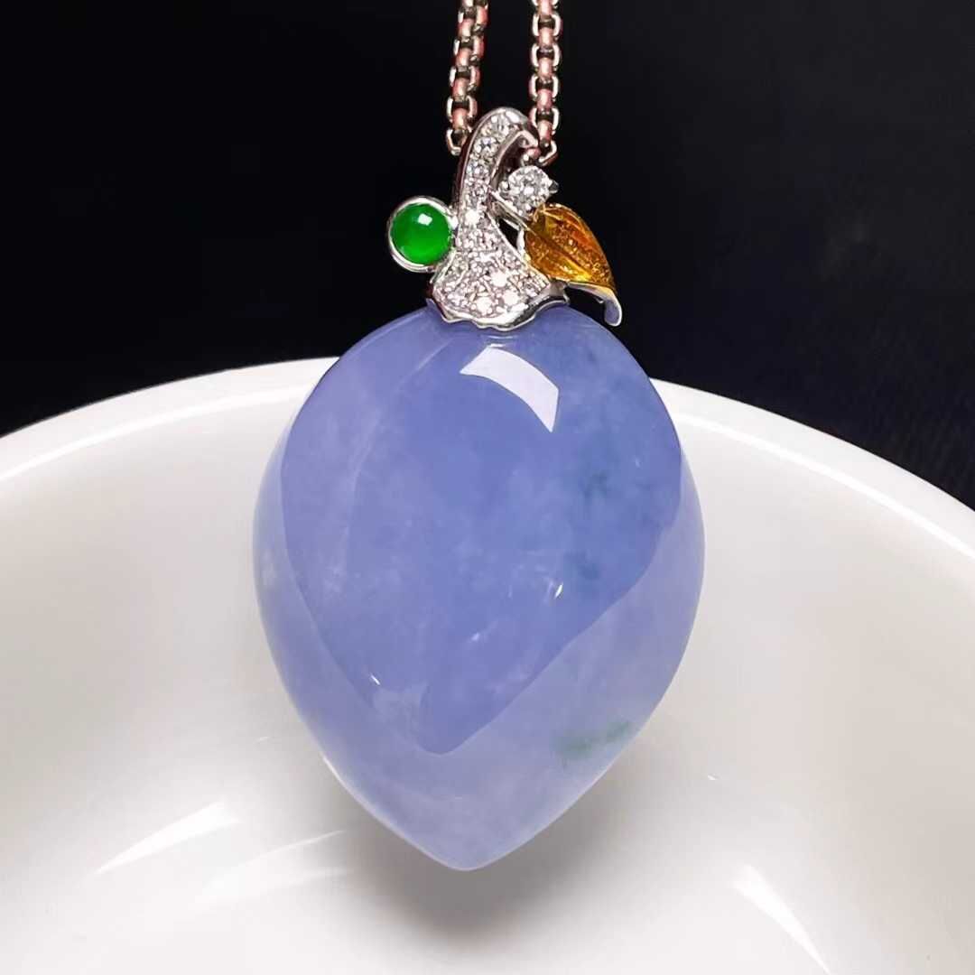 19428 翡翠壽桃吊墜