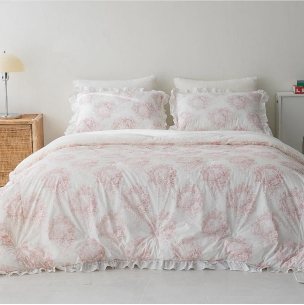 現貨-雙材質四季冬被法式蕾絲(粉/杏/灰)