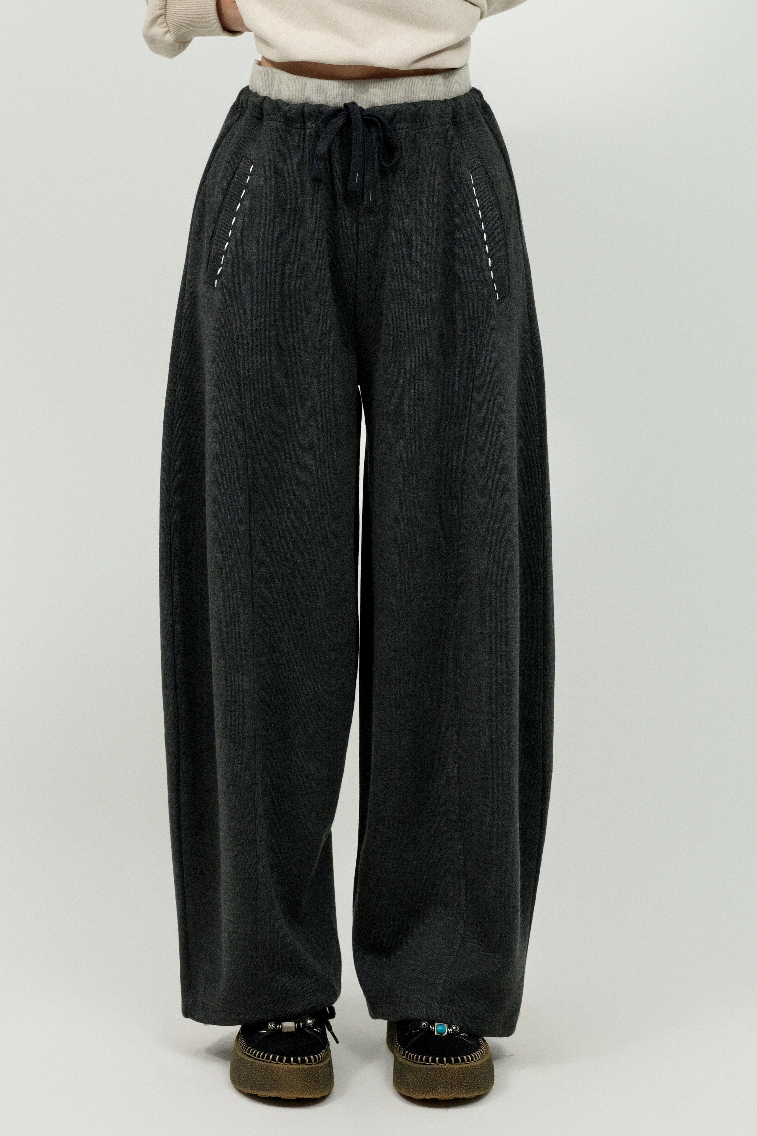 雙褲頭手釘線袋邊闊褲 (預購產品）