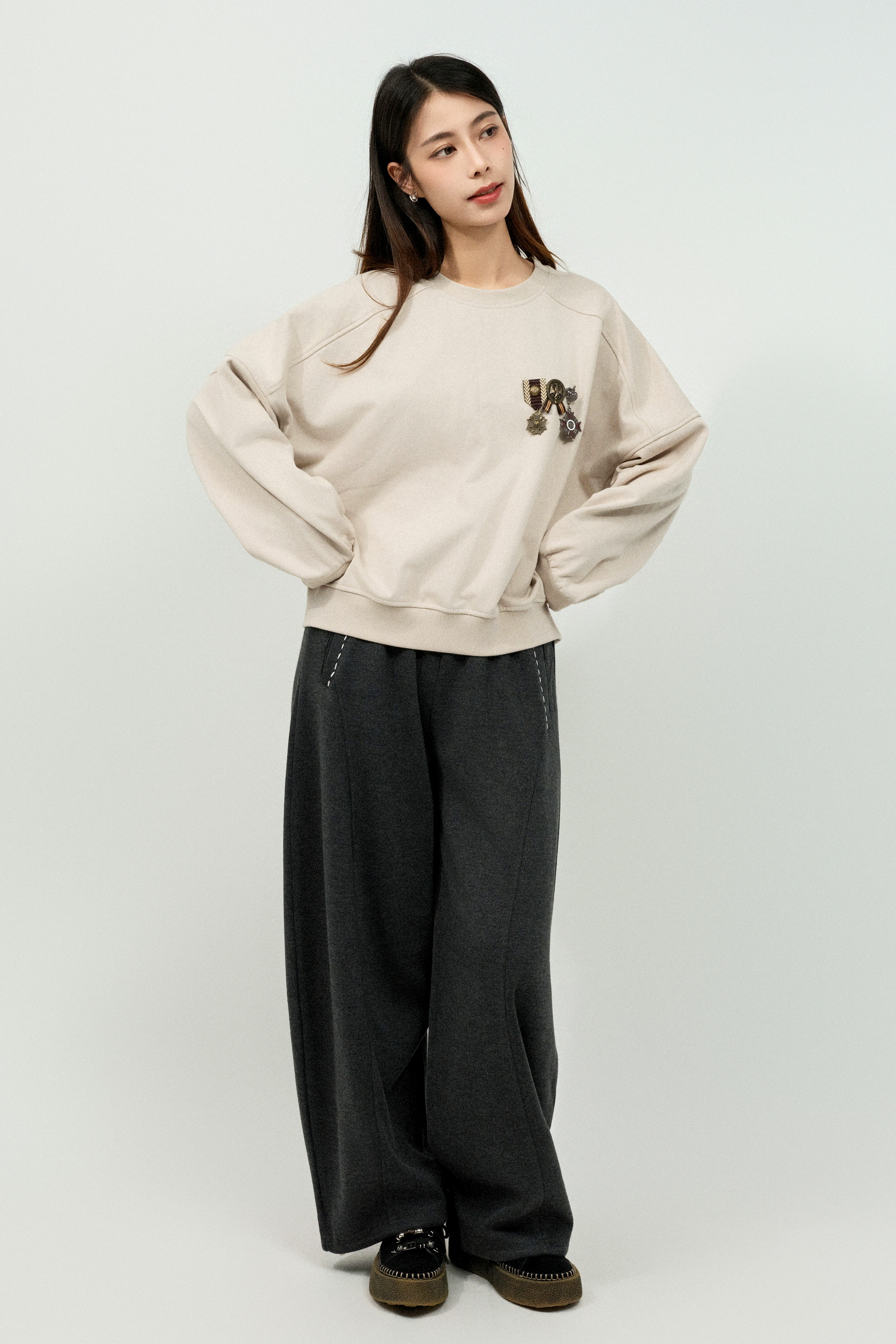 雙褲頭手釘線袋邊闊褲 (預購產品）