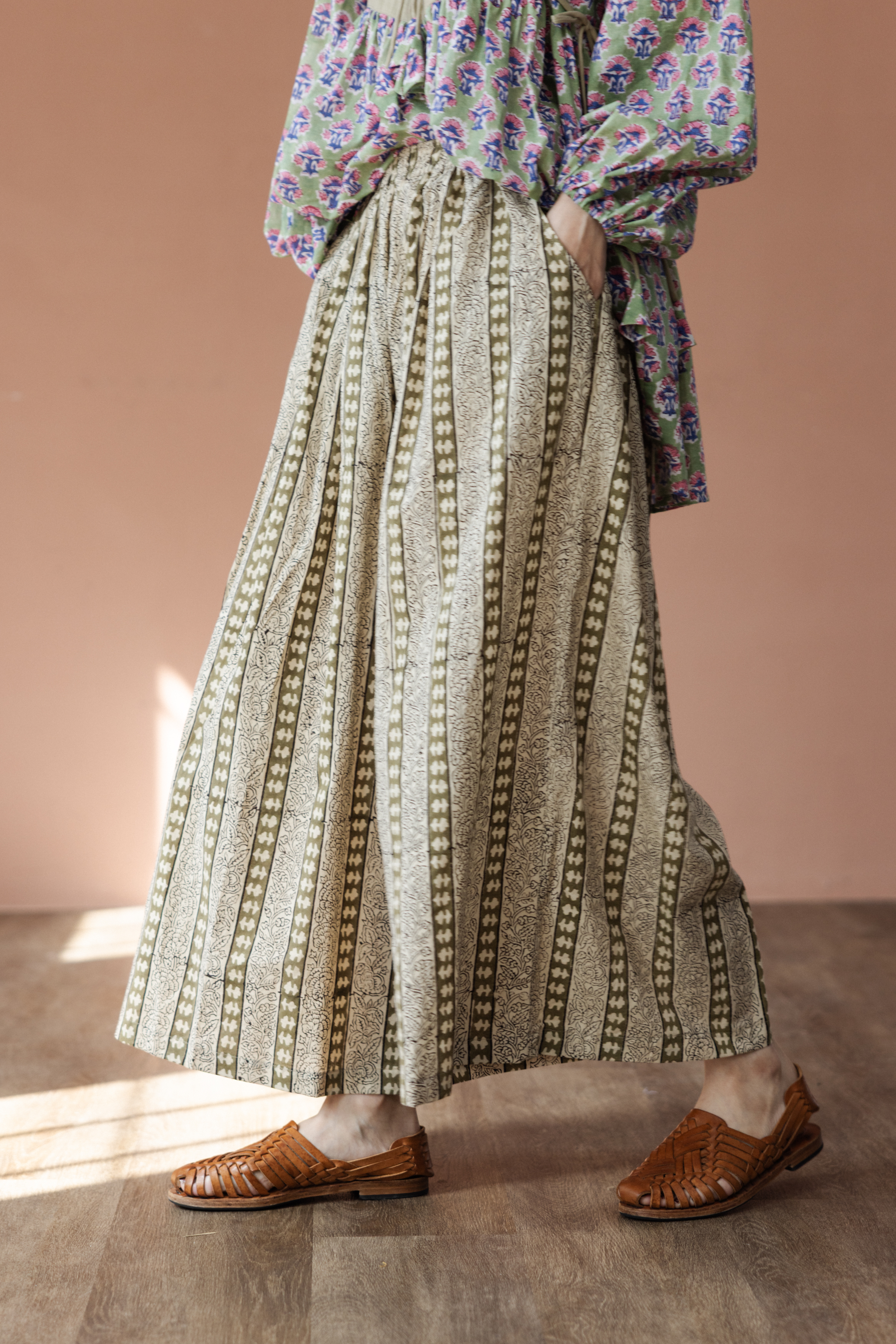 木刻印直條花花寬擺褲_綠