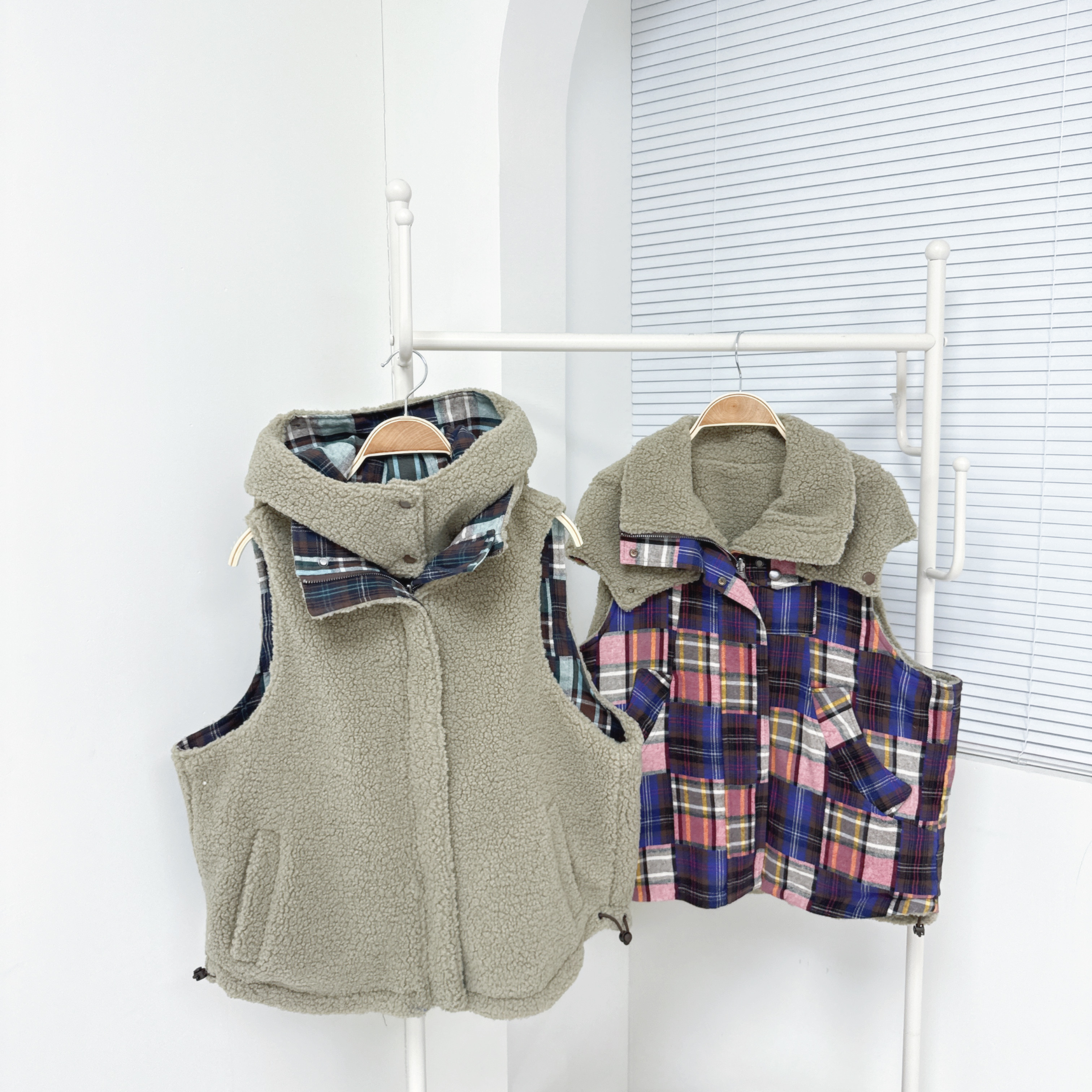 【廠家制】羔毛格仔雙面背心 (S18-S19)