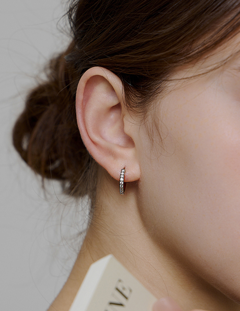 鋯石方圓。針式耳環