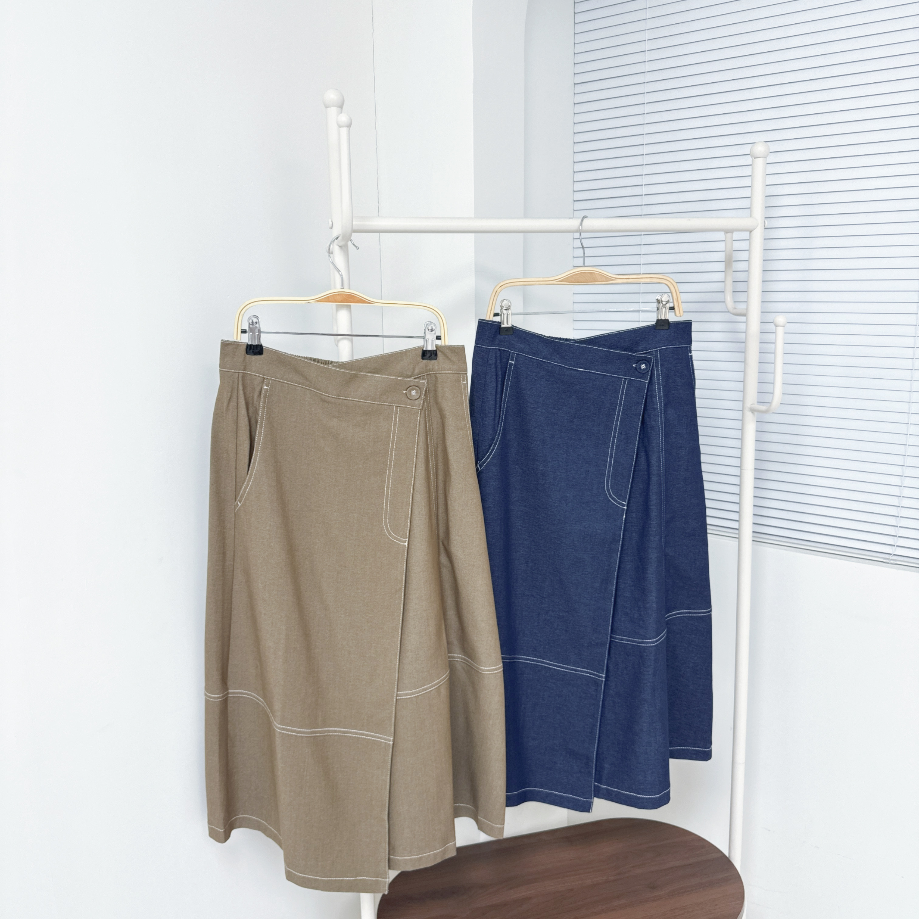 【廠家制】後橡筋腰車線半裙 (S5-S6)